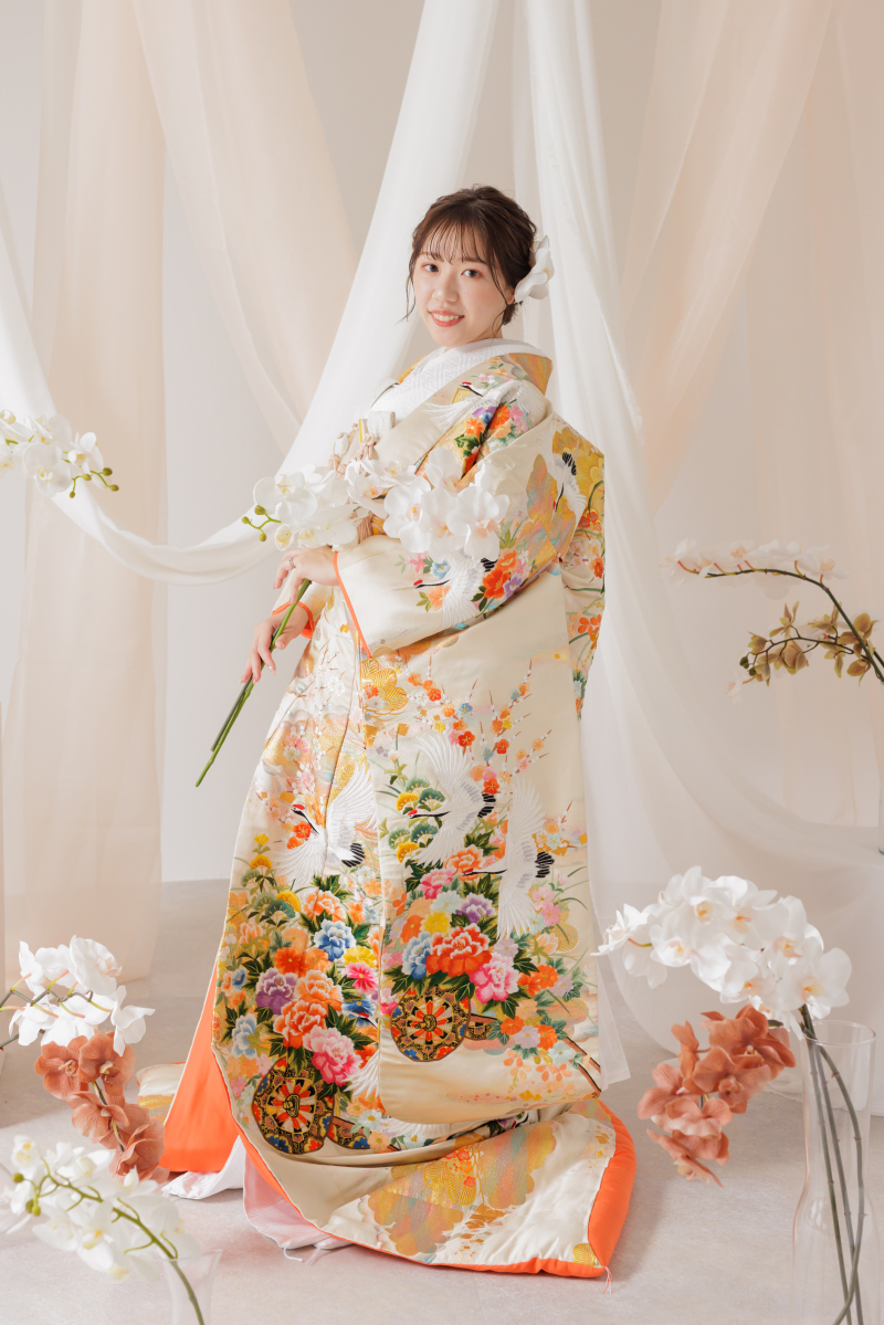 沢山のお花に囲まれて透明感のある一枚