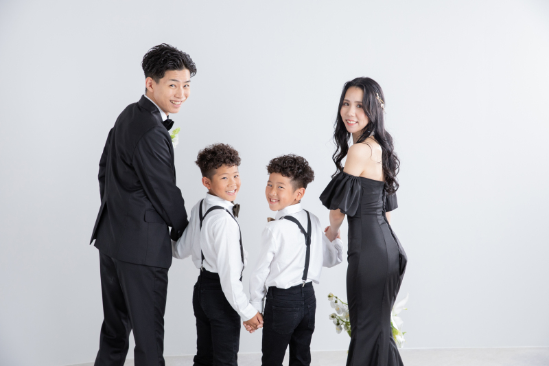 最初は家族写真から