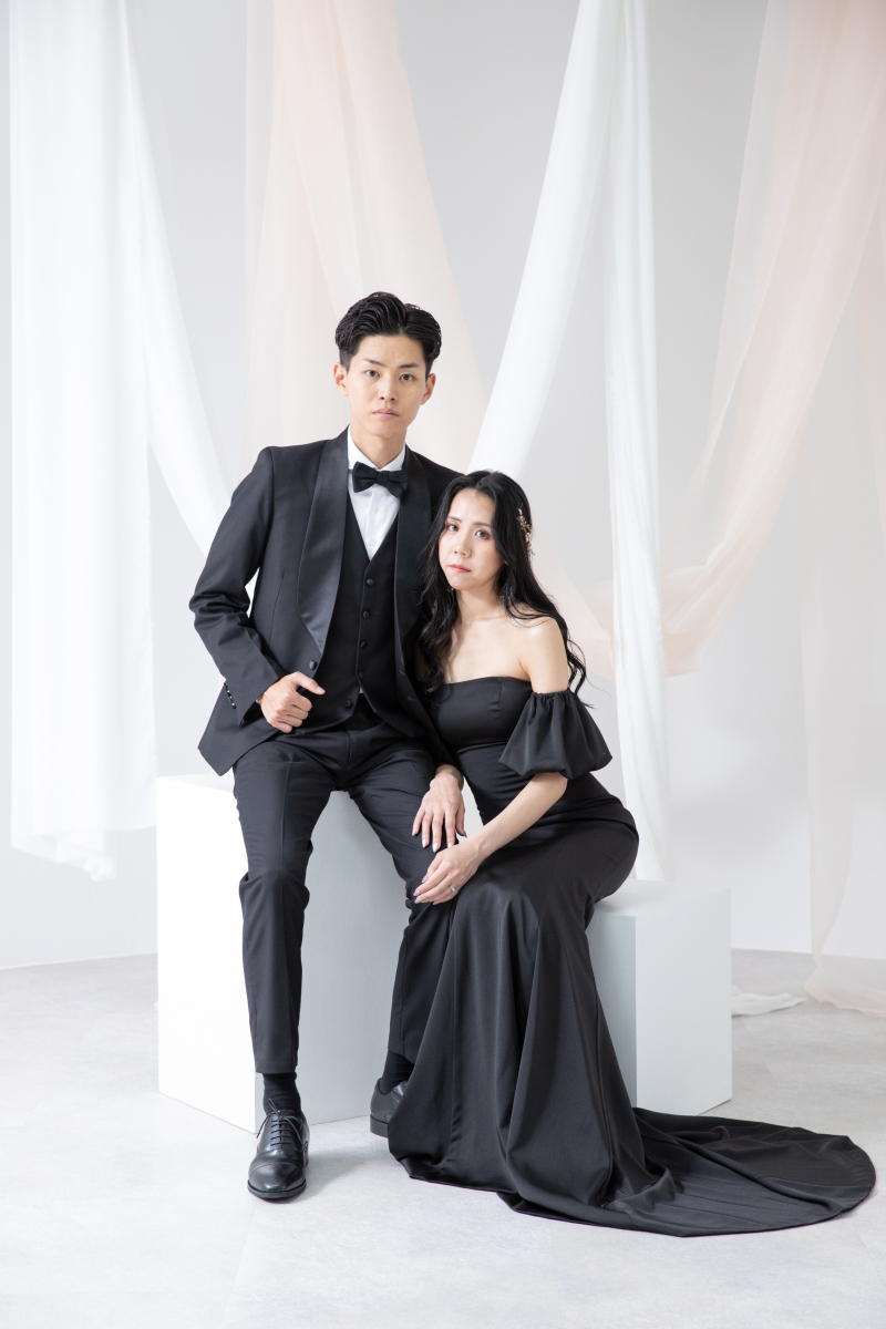 座りショットも