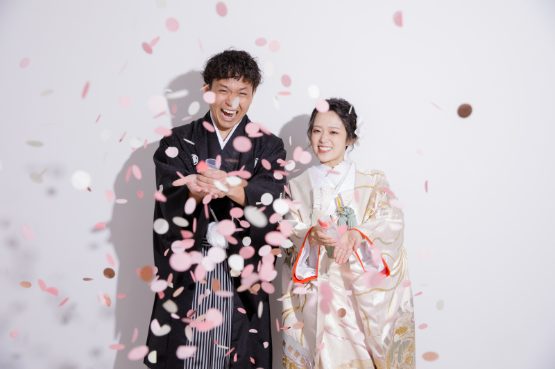 お持ち込みグッズで撮影も華やかに!和装スタジオ