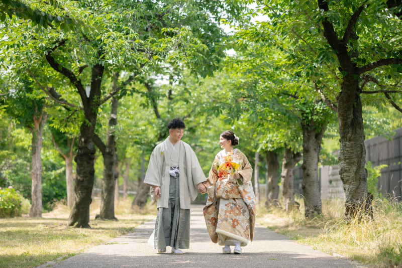 庭園に映える和装