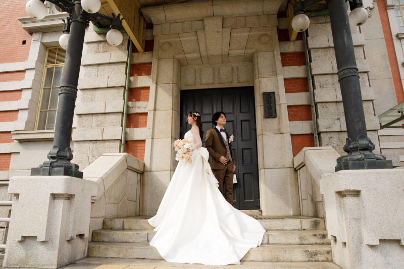 ロングトレーンが可愛いドレス