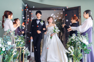 大切なご家族を呼べるアットホームな挙式が可能☆