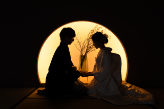 和装のセットを活かしたシルエットで満月のような雰囲気に♪