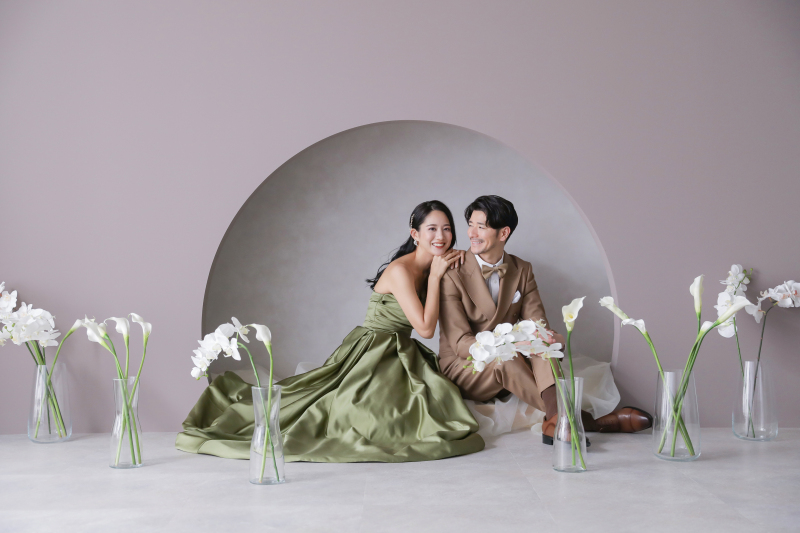 【スタジオ撮影】ウェディングドレスもカラードレスも着れる!洋装2点スタジオ撮影プラン90,000円【限定価格】