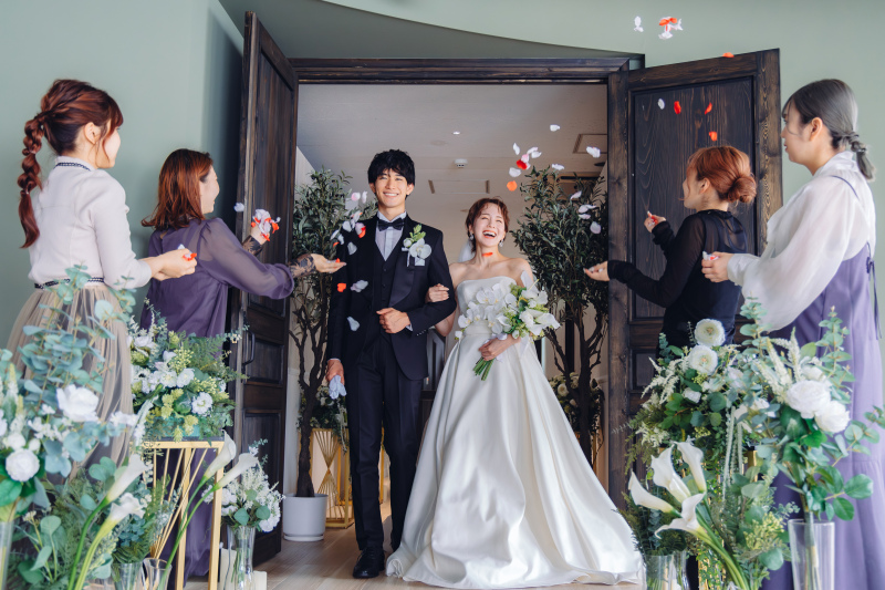 【挙式前撮りプラン】洋装ドレス撮影☆アルバム付♪大切なご家族を呼べるアットホームな挙式が可能☆