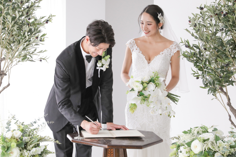 【挙式前撮りプラン】挙式と前撮りが一緒にできる☆ドレス撮影☆大切なご家族を呼べるアットホームな挙式が可能☆