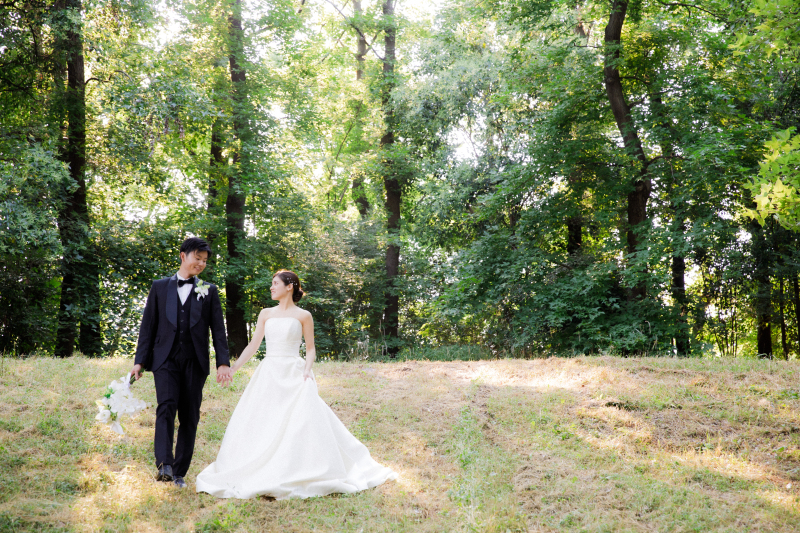【ロケーション撮影】緑に囲まれたロケーション★鶴見緑地公園で自然を感じながらお二人らしい撮影を☆洋装1点プラン!130,000円
