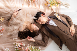 【今だけ!】洋装1着にドレス1着追加◎カラードレスもOK!スタジオを貸切で撮影☆定価140,000円→75,000円