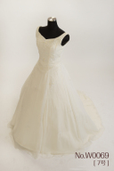 ウェディングドレス