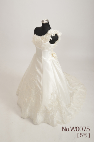 ウェディングドレス