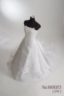 ウェディングドレス