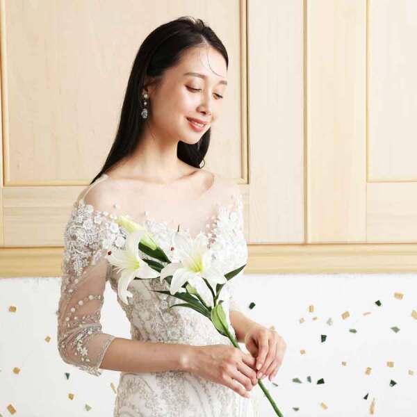 【スタンダードコース】和装&洋装プラン!新郎新婦1着ずつレンタル、デザイン写真集とインテリアに最適ウッドパネルとデータ付きプラン