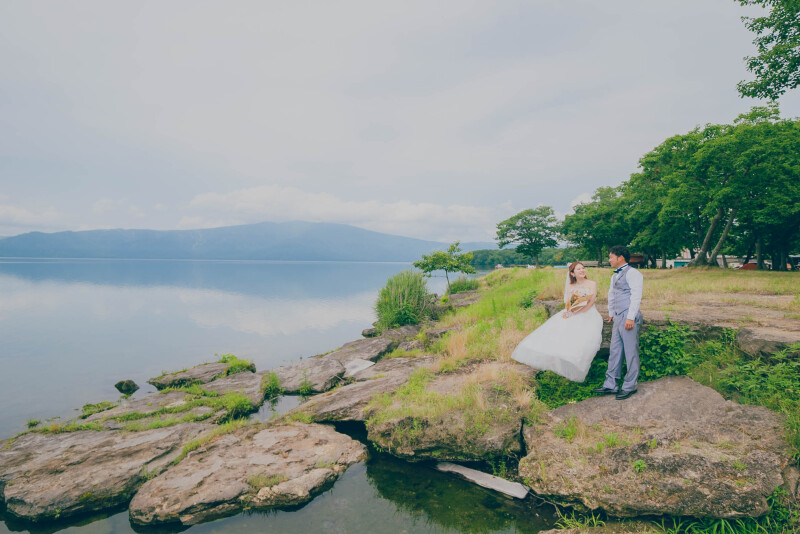 <屈斜路湖>で撮影するロケーションフォトプラン (洋装1着+データお渡し100カット)