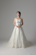 ハートカット胸下ビジュー 