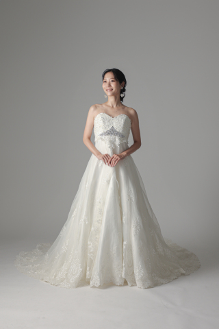 ハートカット胸下ビジュー 