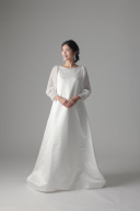 レースパフ袖カジュアルドレス