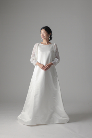 レースパフ袖カジュアルドレス