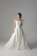 胸元レースAラインフリル切替トレーン