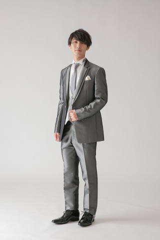 光沢ダークシルバー