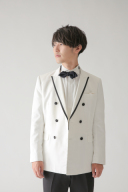 白ダブル黒ボタン