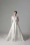 シルバースパン刺繍 ロングスリーブ付き