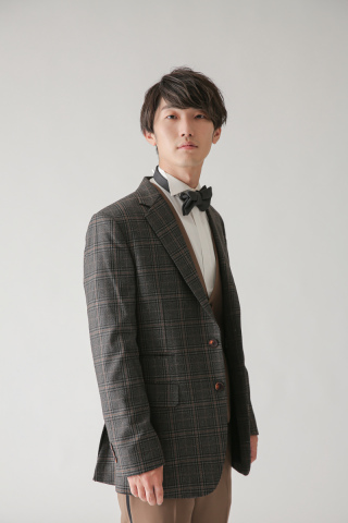 チェック柄ジャケットブラウンパンツ