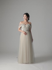 胸元ギャザーオフショルダー