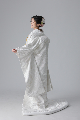 桜道長に鶴 金刺繍/ホワイト