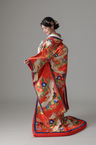 八重重ね 蝶 鶴 竜胆/朱赤