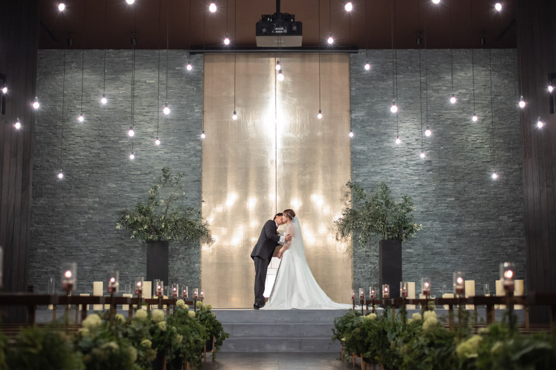 感動の星降るチャペルで