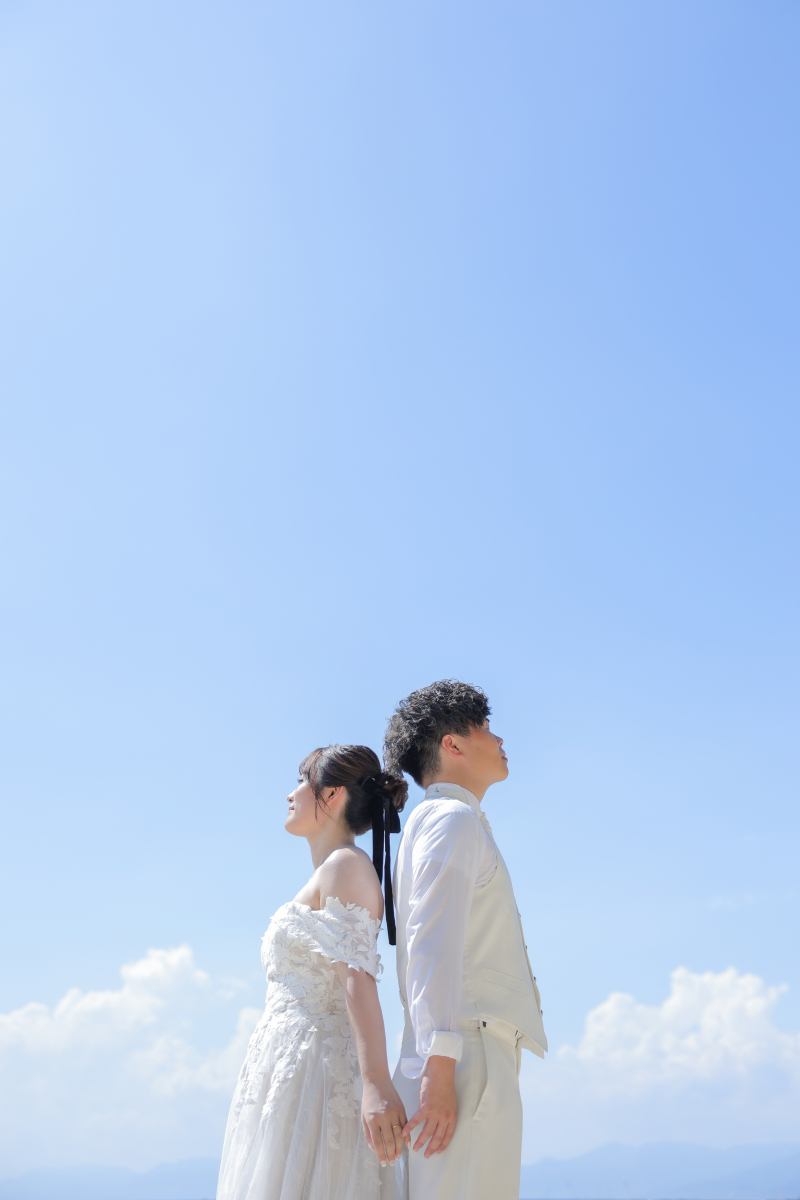 未来を見上げるふたり