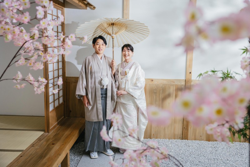 白無垢の軽やかなデザイン