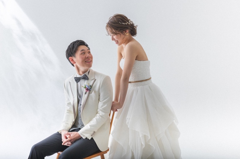 シンプルな白壁