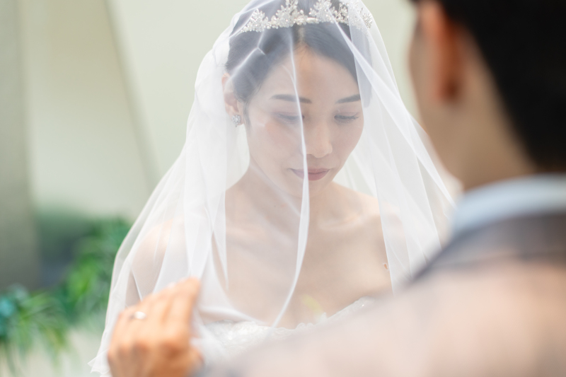 ベール越しの、、、