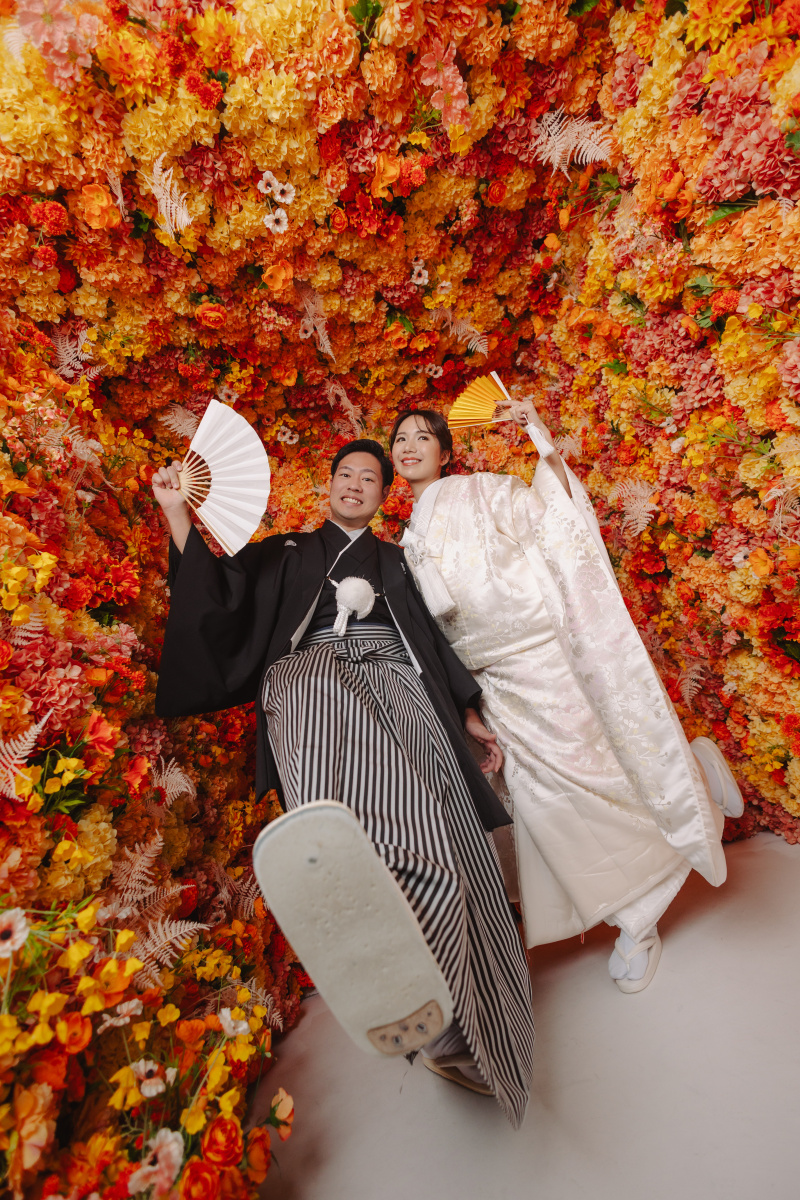 明るい背景では！