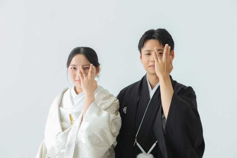 ポーズも