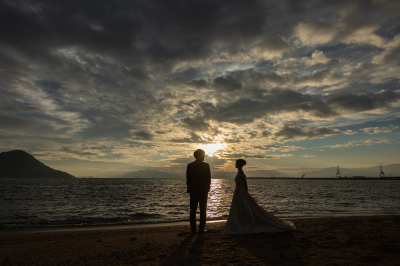 向かい合いながら