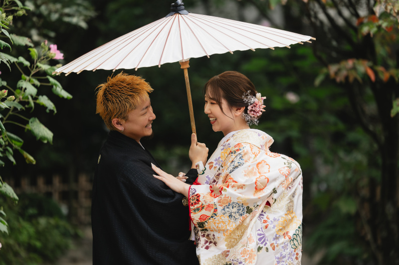 相合傘をして