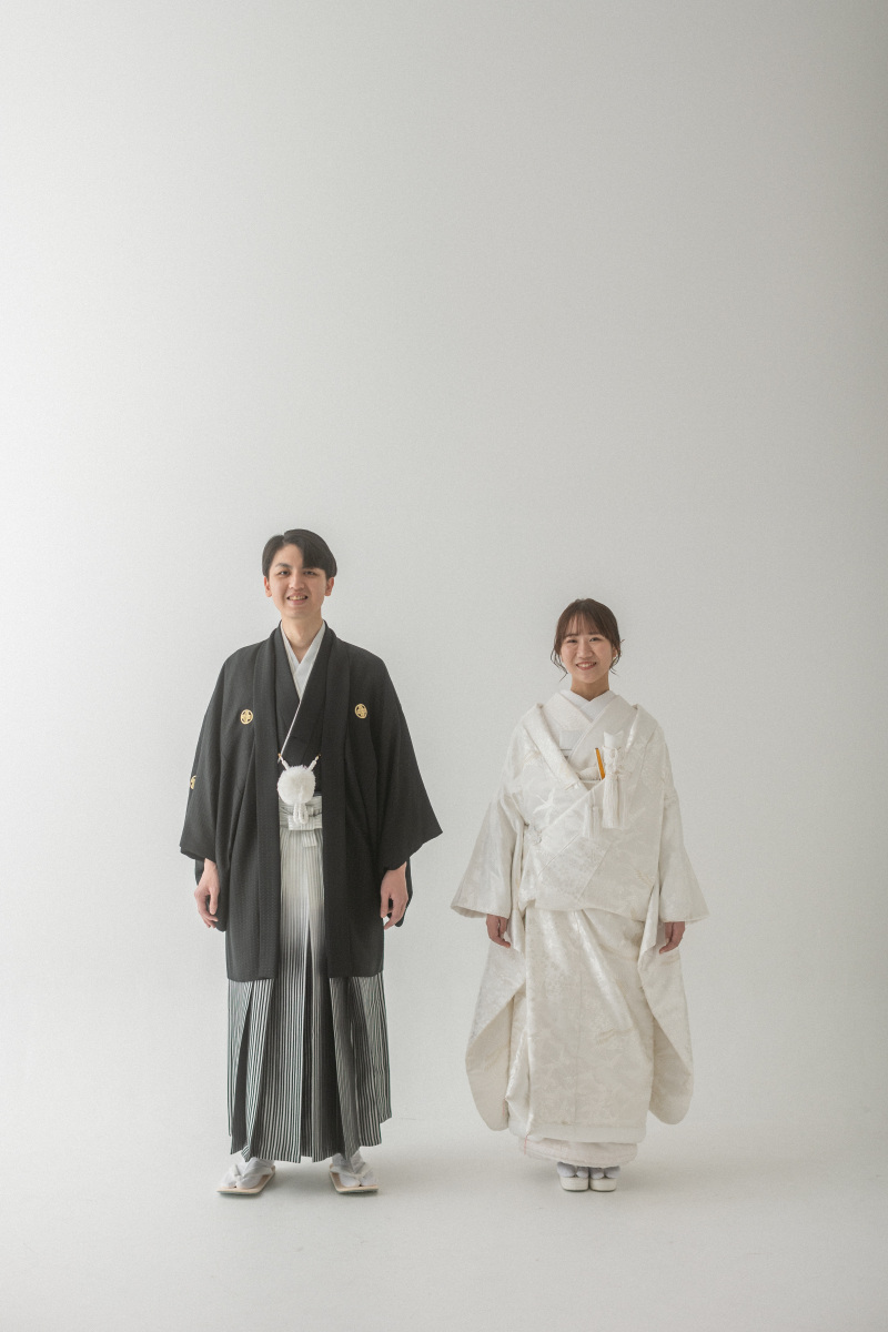 真っ白のスタジオへ