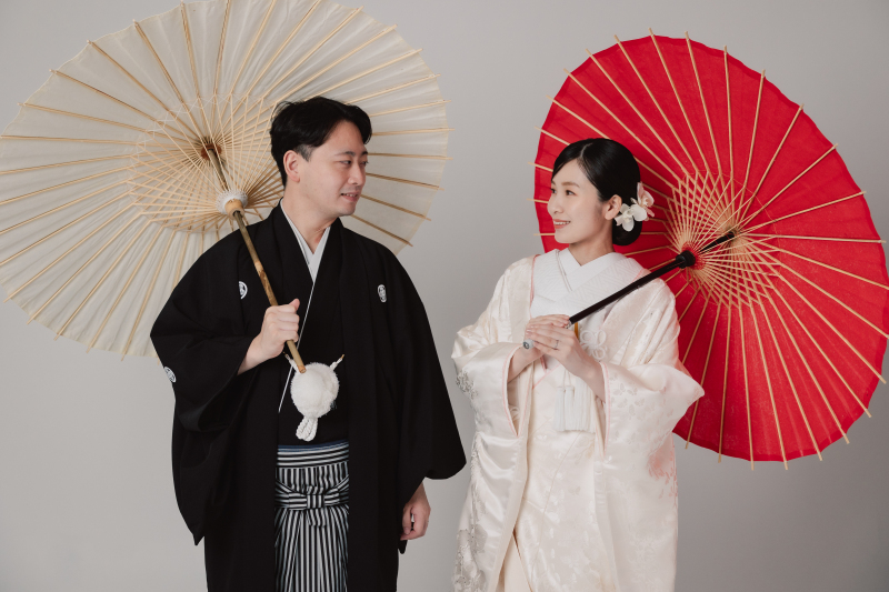 シンプルな背景で