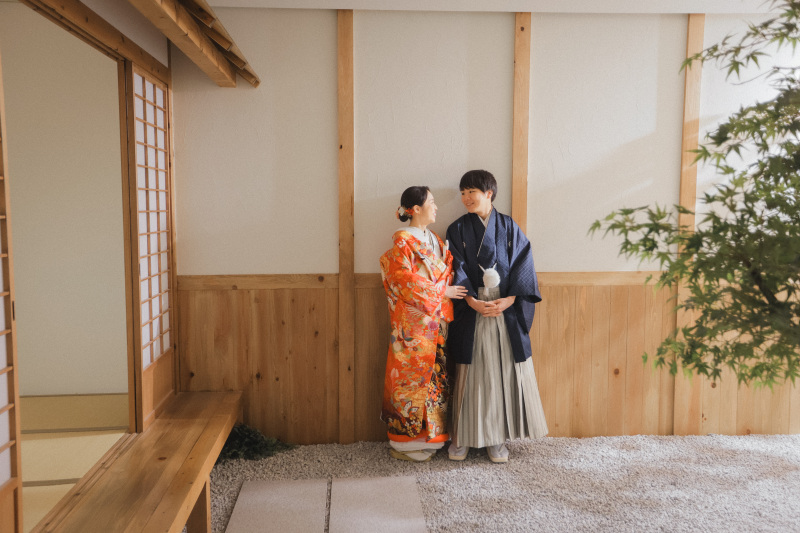 暖かい日差しの中で