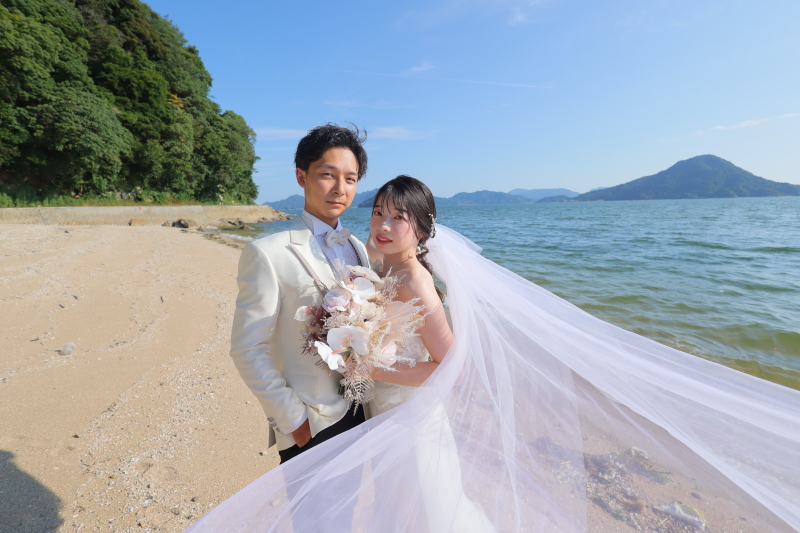 海と山とお二人