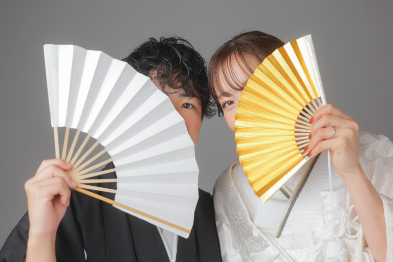 扇子からちらっ！