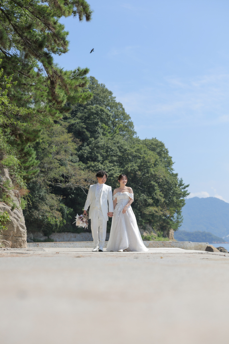 木漏れ日のブライダルロード