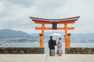 景色と歴史を楽しめる宮島ロケーション