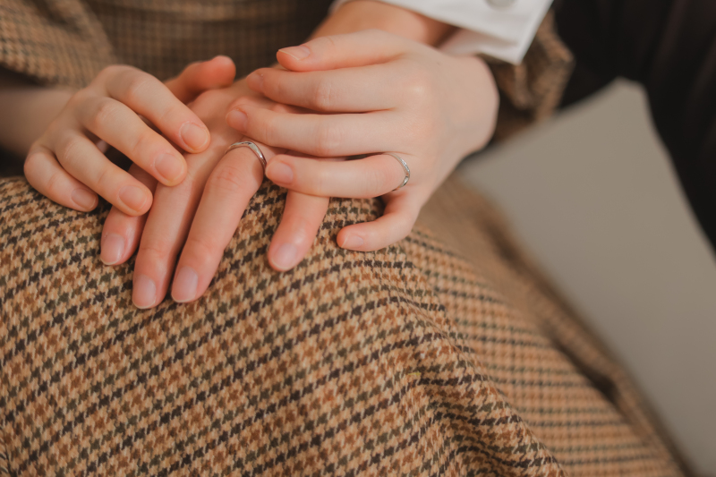 おふたりの手元