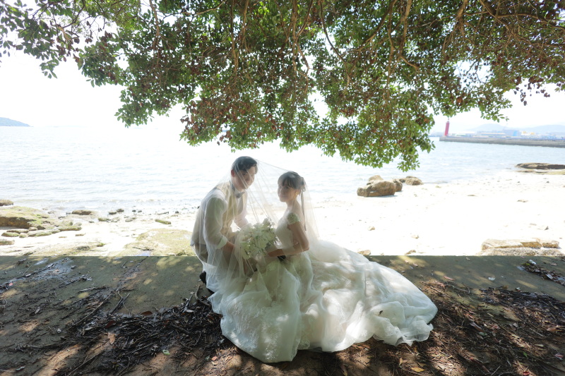 ベールをかぶって