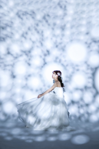 洋装スタジオ撮影での１カット