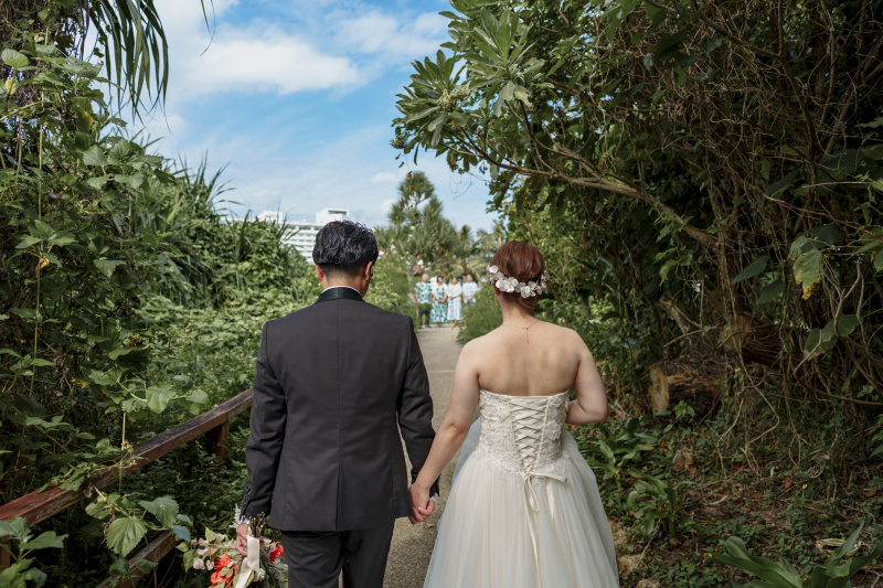 グリーンの中でおふたりには歩いてもらいました!